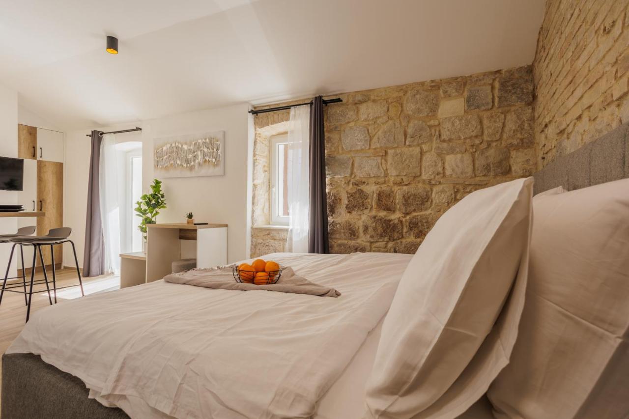 Apartments Piritus Split Bagian luar foto