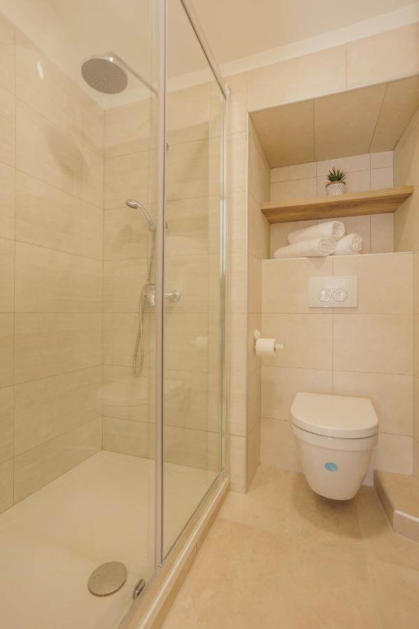 Apartments Piritus Split Bagian luar foto